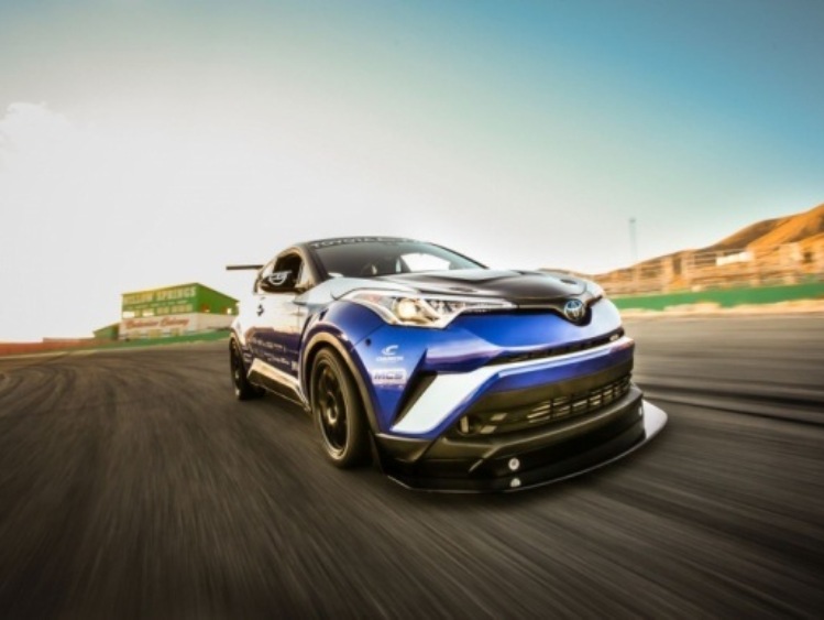 600-konna Toyota C-HR na SEMA 2017